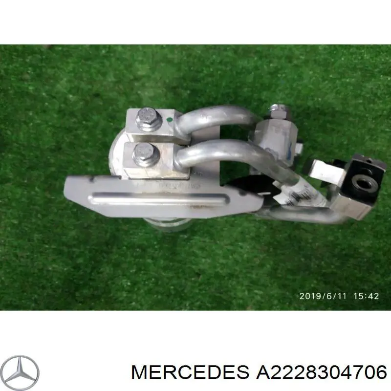 A2228304706 Mercedes 