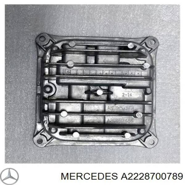 Блок упавленія автосвітла Mercedes A2228700789