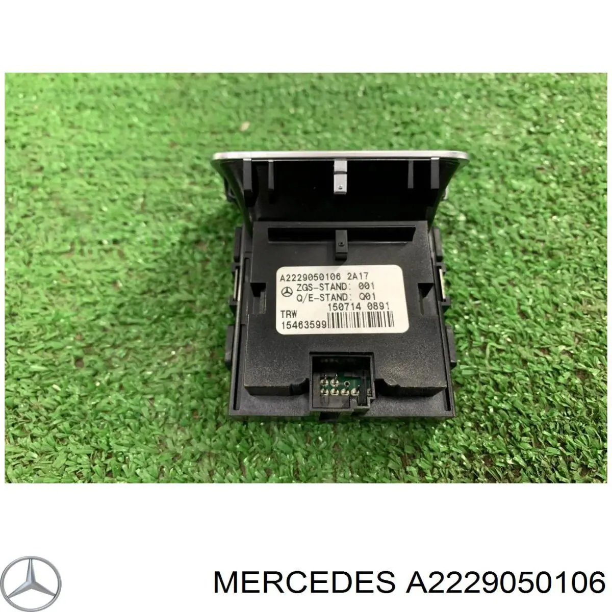 Блок кнопок центральної консолі Mercedes A2229050106 ціна, від 25.34 USD