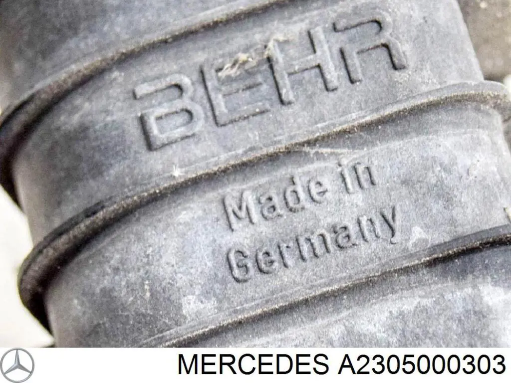 Радіатор охолодження Mercedes A2305000303