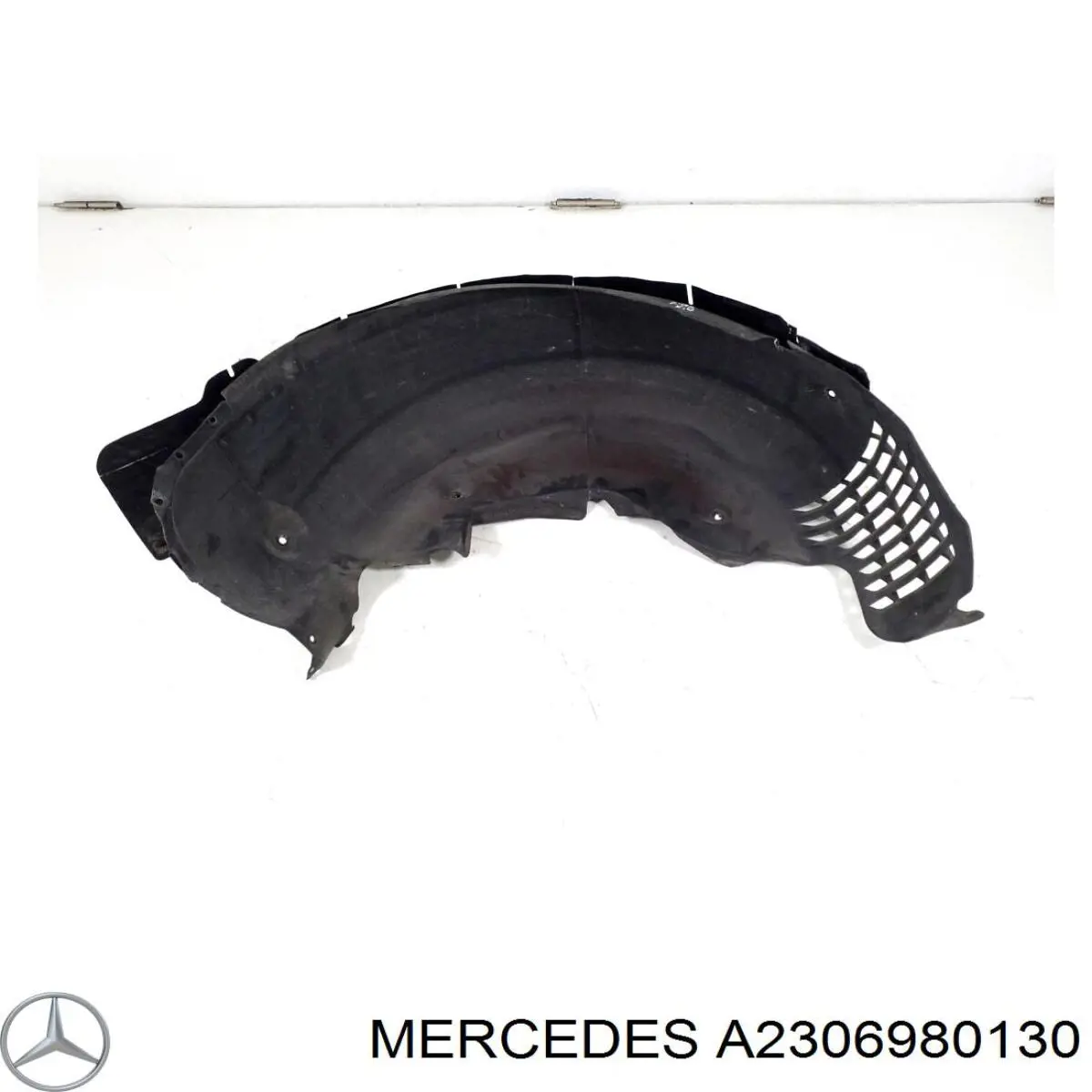 Купити A2306980130 Mercedes Лючок (дверцята) бензобака