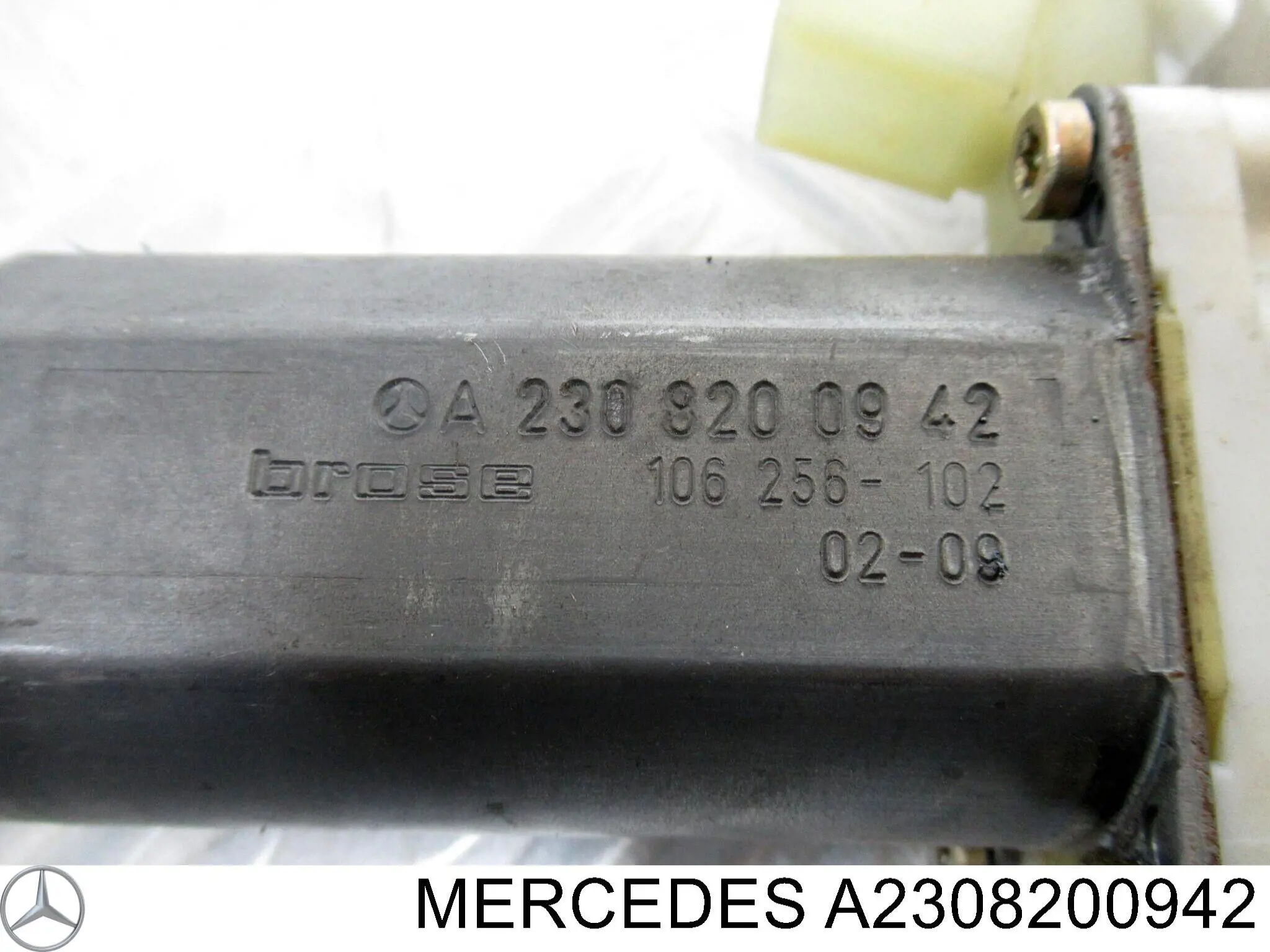 Мотор склопідйомника дверей передніх, лівих Mercedes A2308200942 ціна, від 25.34 USD