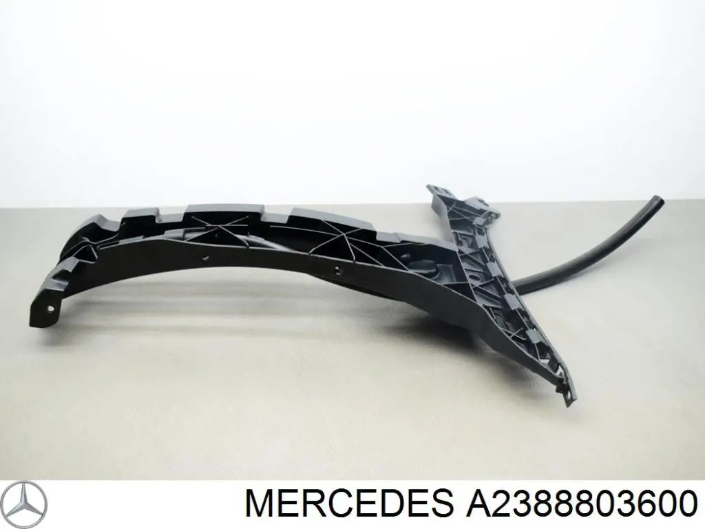 Направляюча заднього бампера, права Mercedes A2388803600 ціна, від 25.34 USD
