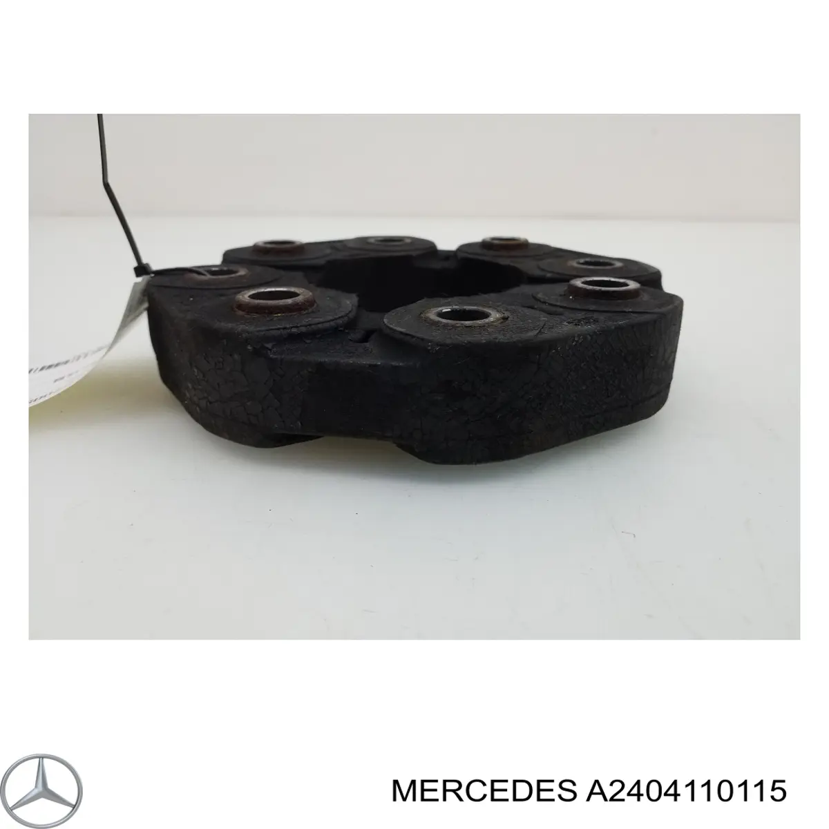Муфта кардана еластична, перед./зад. A2404110115 Mercedes