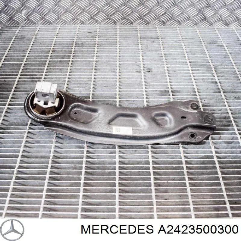 Важіль/тяга задньої підвіски подовжній нижній, лівий Mercedes A2423500300