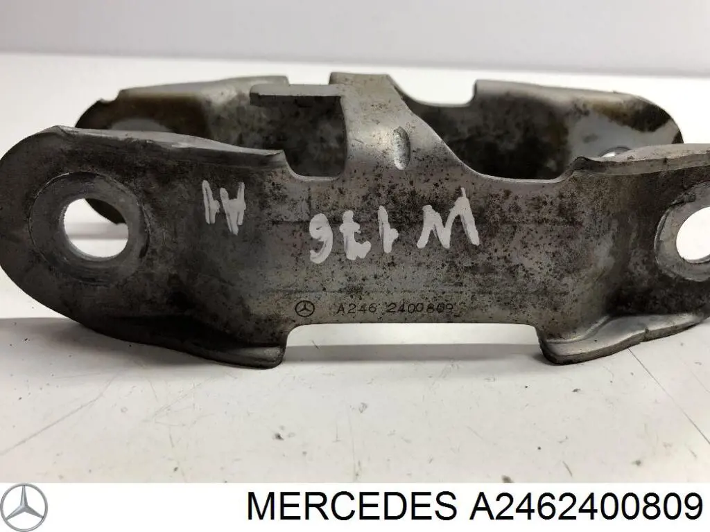 Подушка (опора) двигуна, права верхня A2462400809 Mercedes