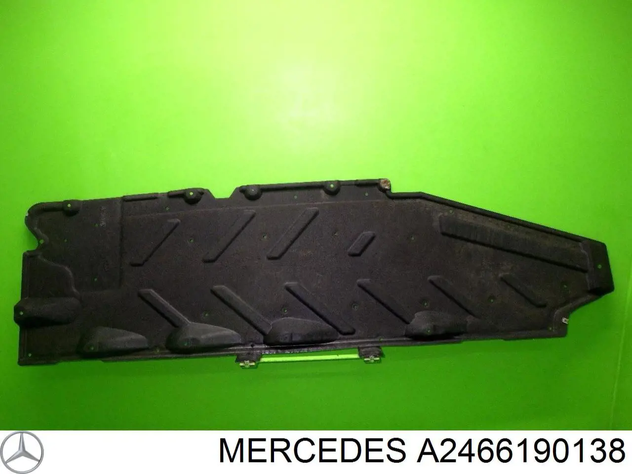 Захист днища, лівий Mercedes A2466190138 ціна, від 42.36 USD