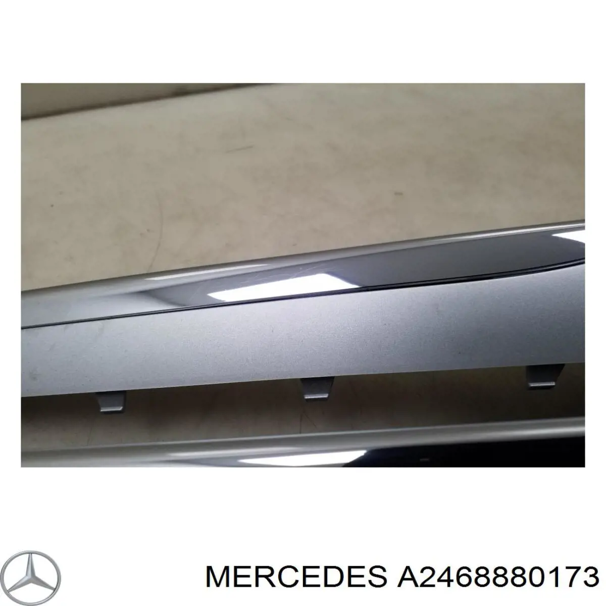 Купити A2468880173 Mercedes Накладка (рамка) решітки радіатора