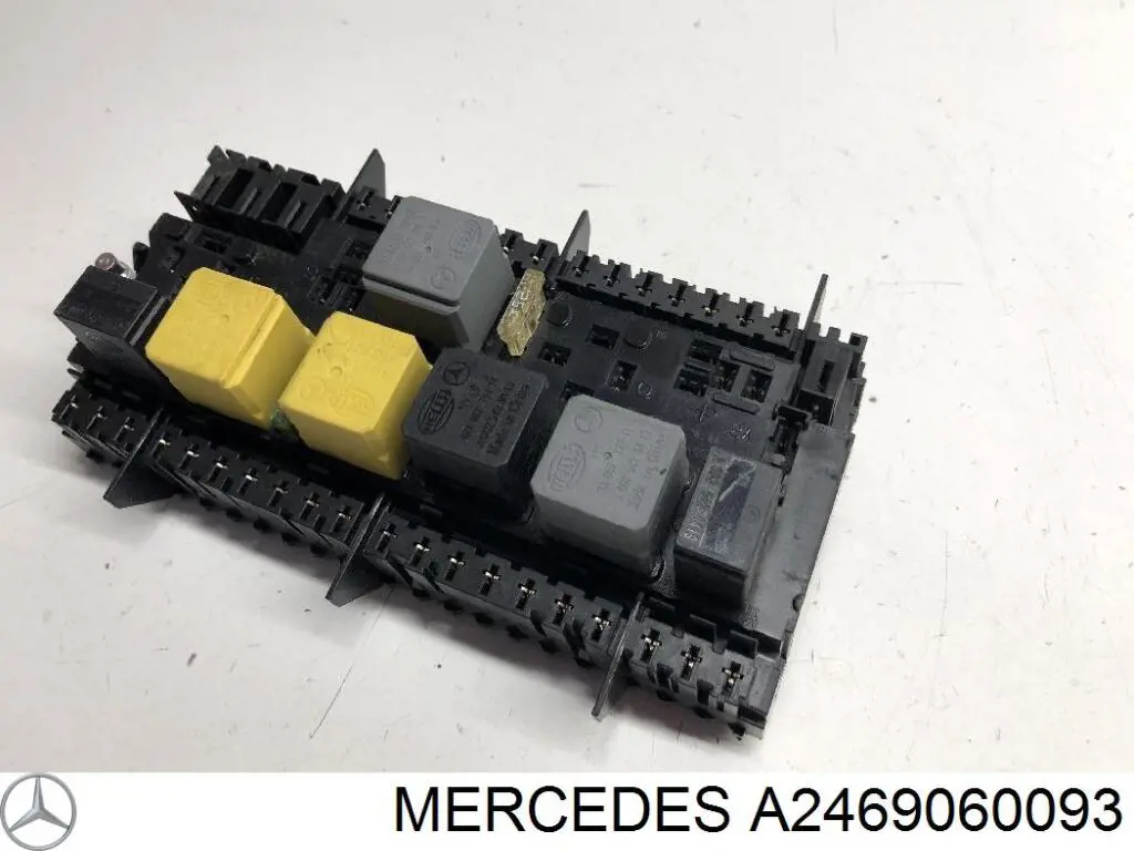 Коробка запобіжників Mercedes A2469060093 ціна, від 16.45 USD
