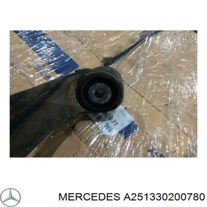 Купити A2513301607 Mercedes Важіль передньої підвіски нижній, правий