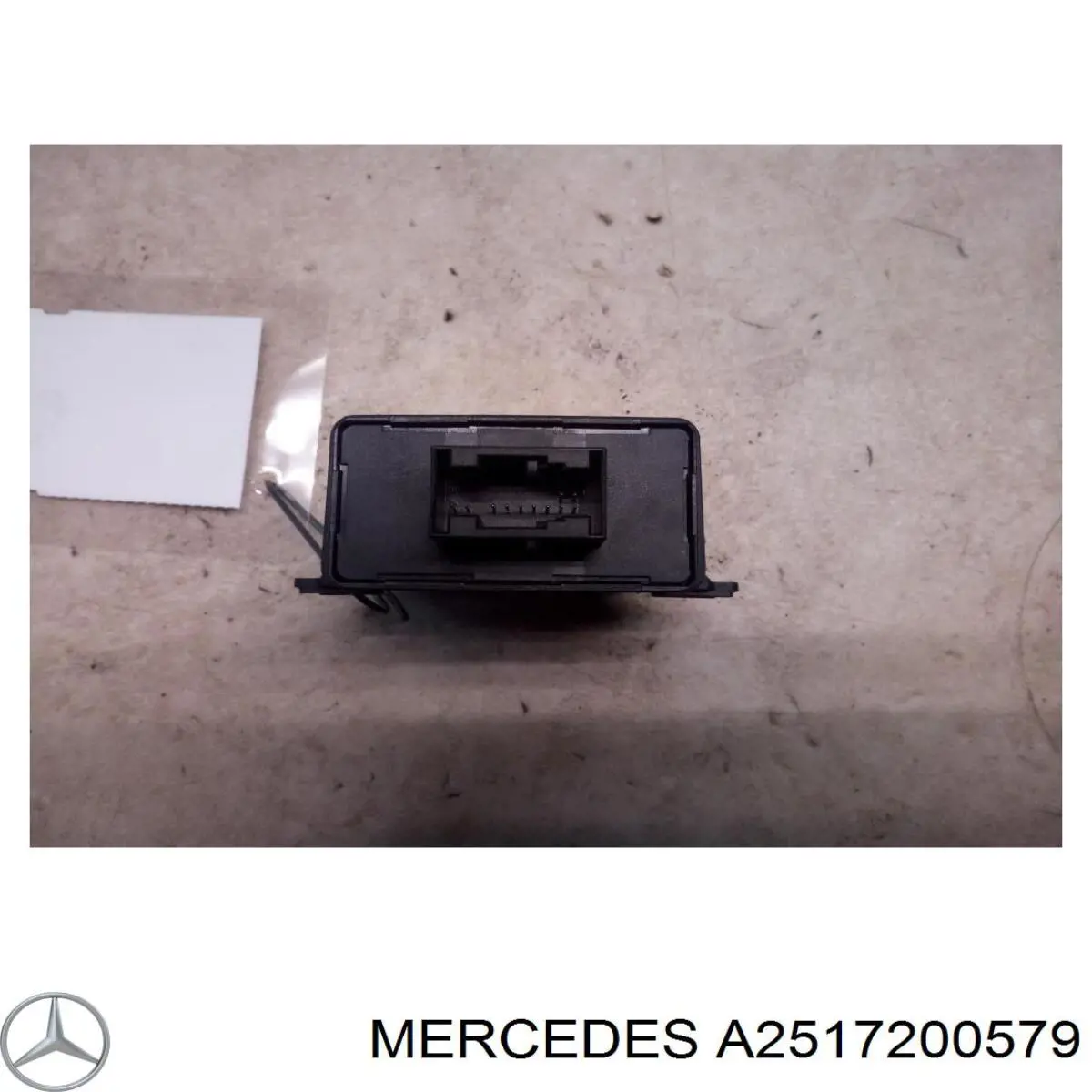 Склопідйомник передньої лівої двері A2517200579 Mercedes