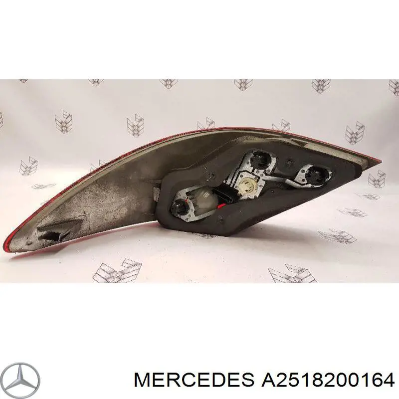 Ліхтар задній лівий Mercedes A2518201564 ціна, від 138.45 USD