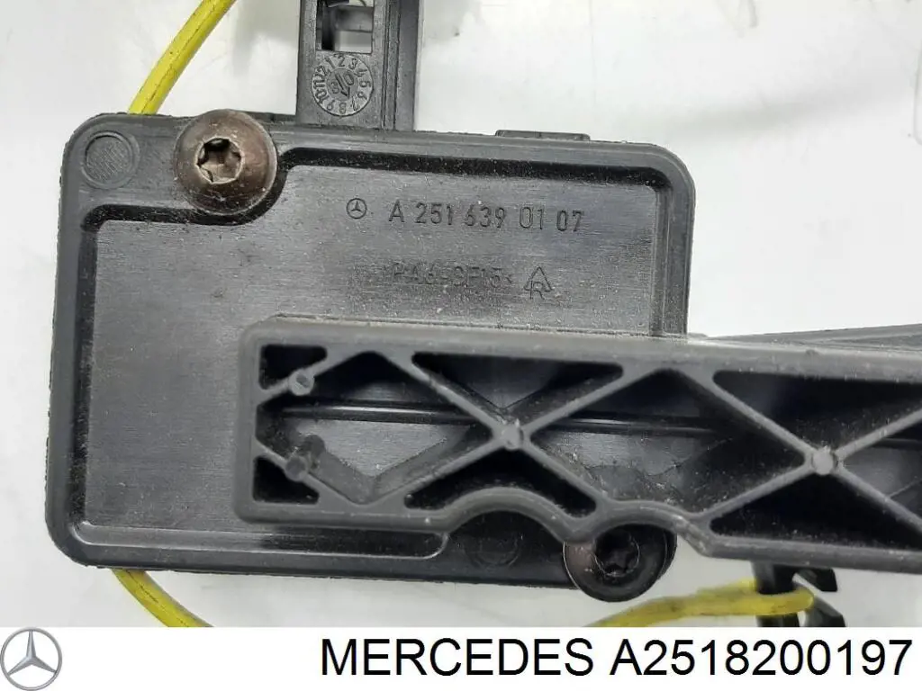 Мотор-привод відкриття лючка бака A2518200197 Mercedes