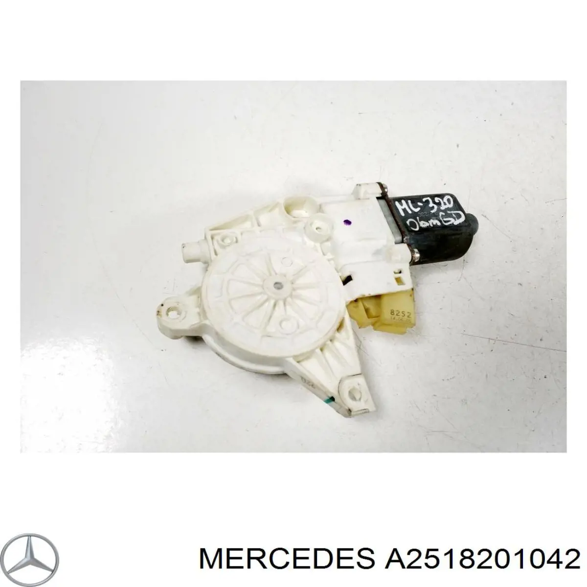Мотор склопідйомника дверей задніх, правих Mercedes A2518201042 ціна, від 8.69 USD