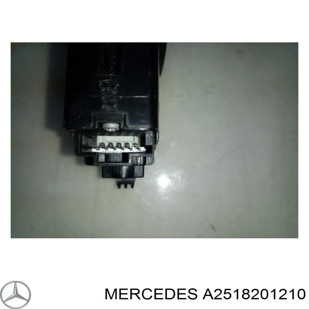 A2518201210 Mercedes 