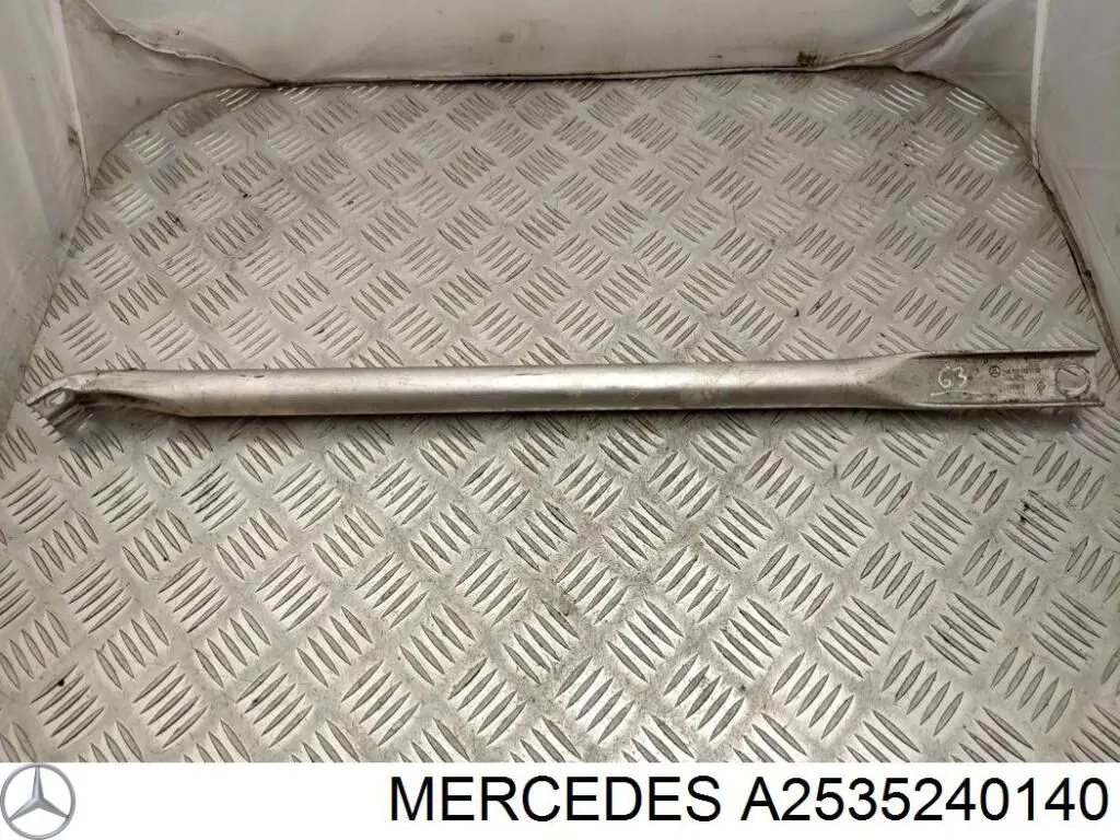 Купити A2535240140 Mercedes 
