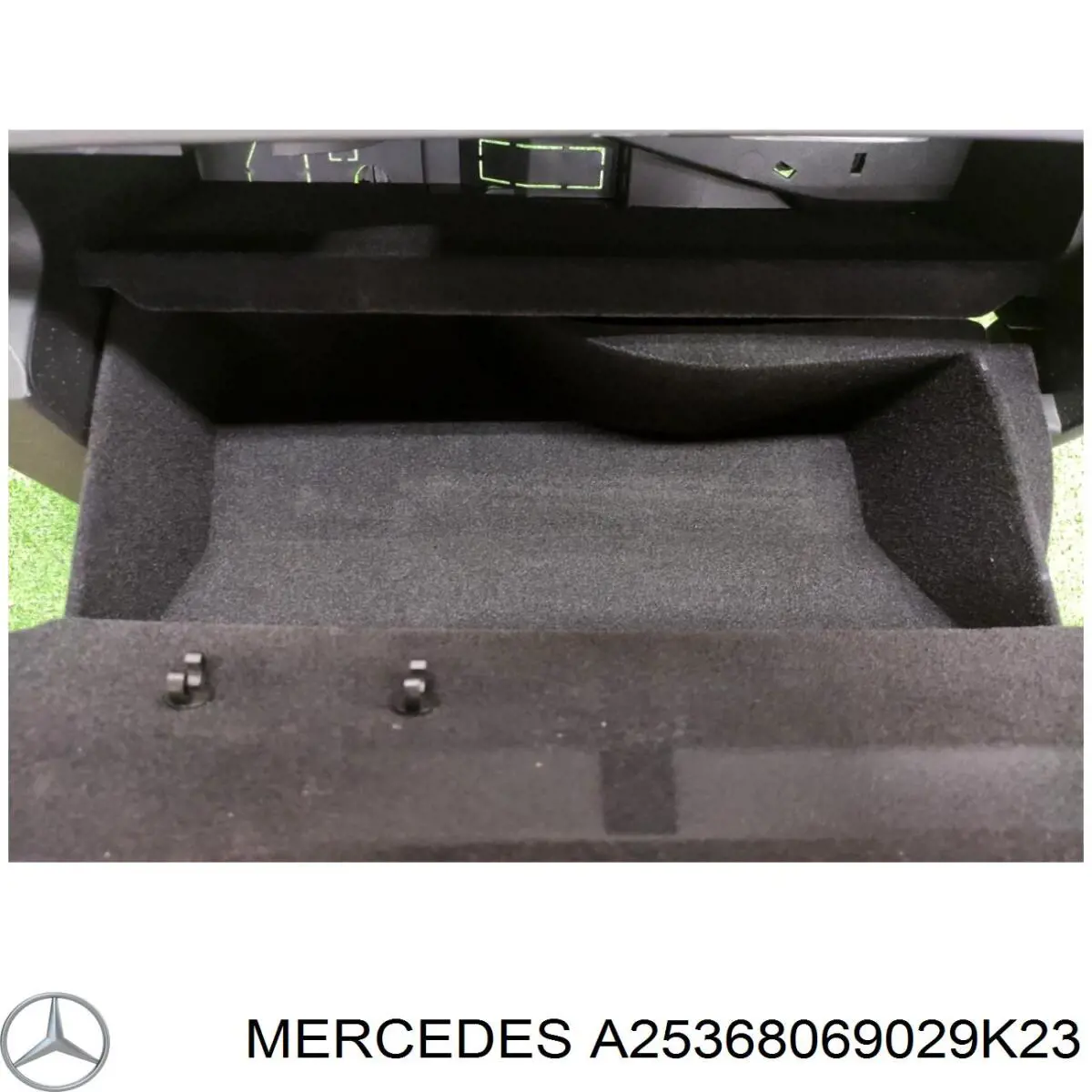 A25368069029K23 Mercedes Бардачок