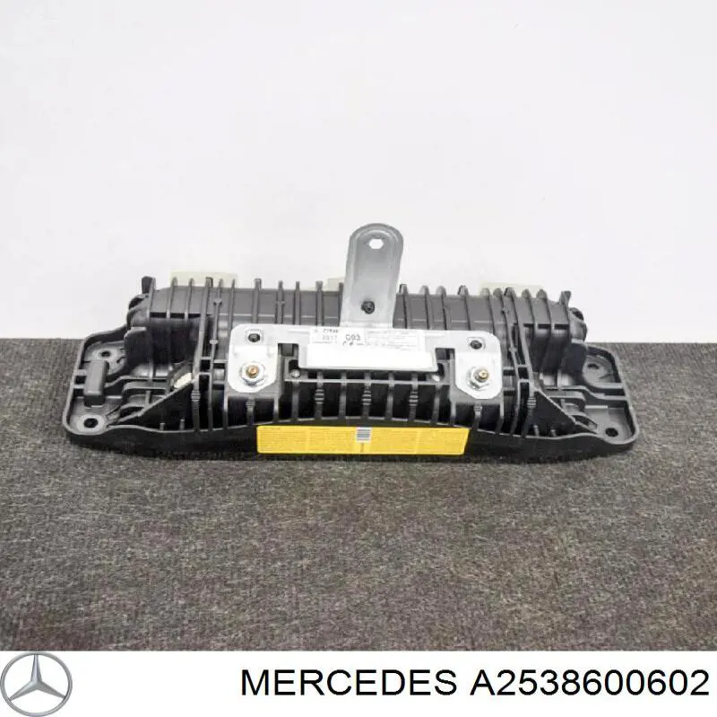 Подушка безпеки бокова Mercedes A2538600602 ціна, від 124.02 USD