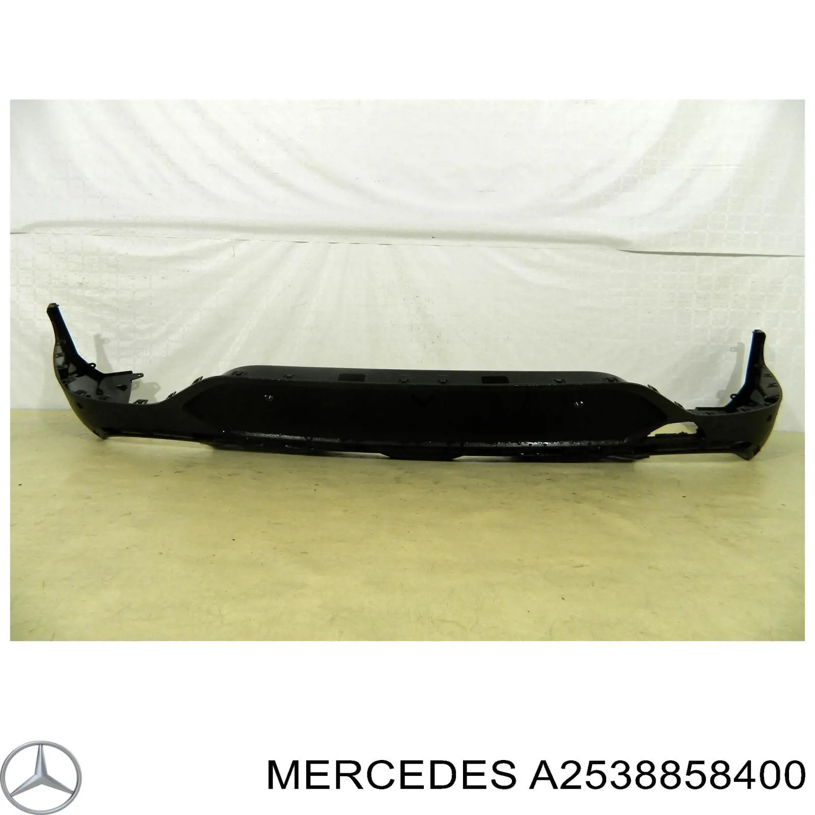 A2538858400 Mercedes Бампер задній, нижня частина