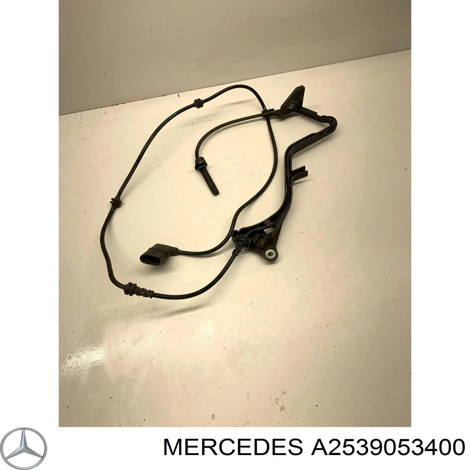 A2539053400 Mercedes Передній правий датчик абс