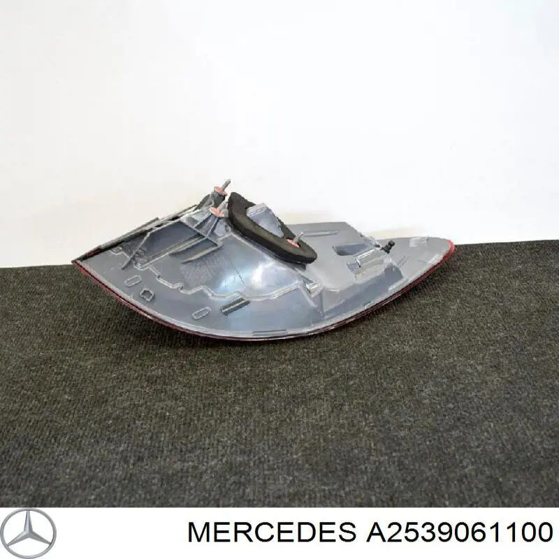 Ліхтар задній лівий Mercedes A2539061100 ціна, від 63.35 USD