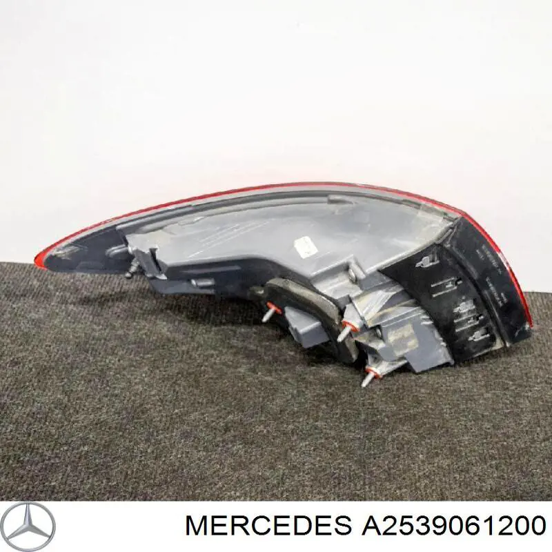 Купити A2539061200 Mercedes Задня права фара