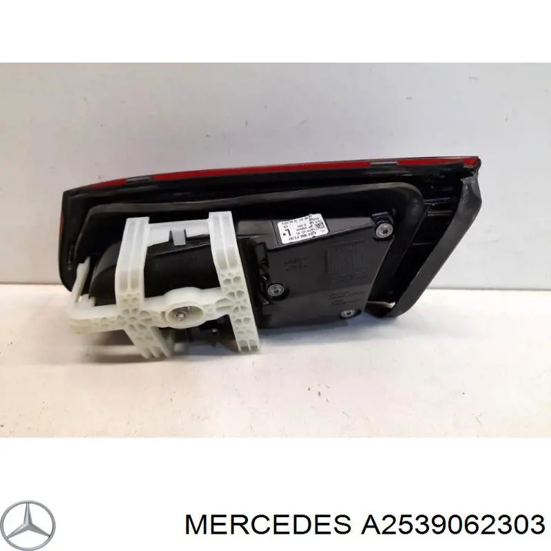 Купити A2539062303 Mercedes Ліхтар задній лівий, внутрішній