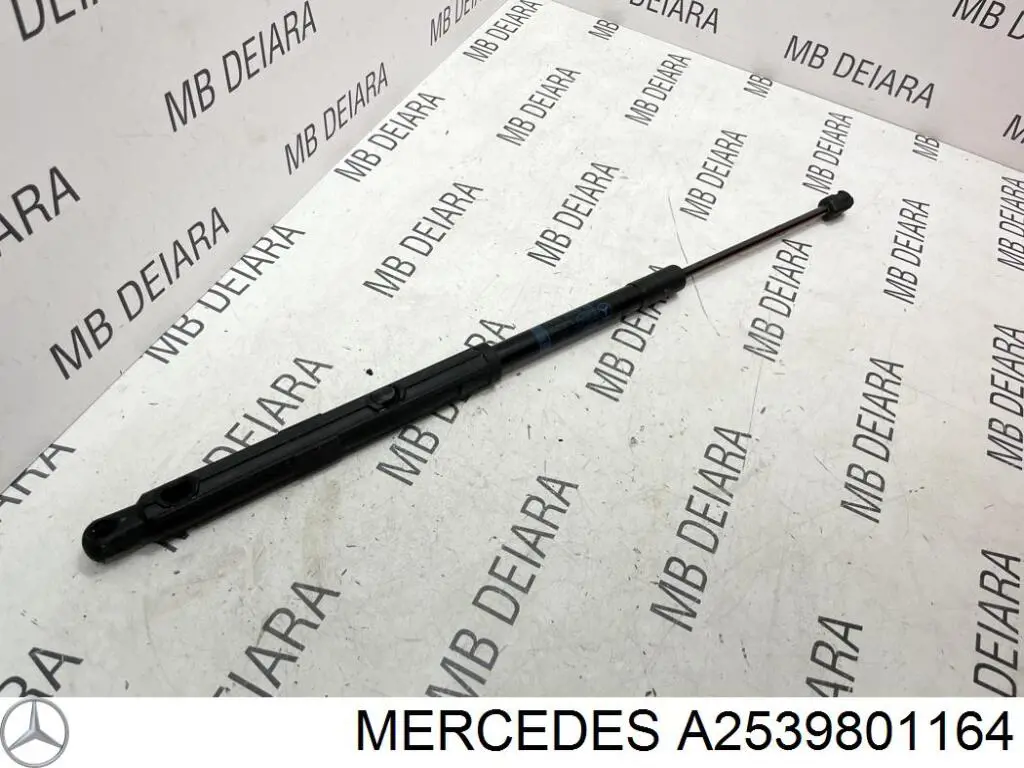 Амортизатор капота лівий на Mercedes GLC (C253)