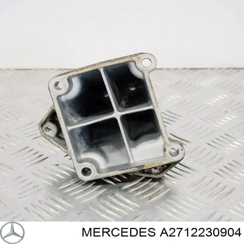 Кронштейн подушки (опори) двигуна, лівої Mercedes A2712230904 ціна, від 9.67 USD