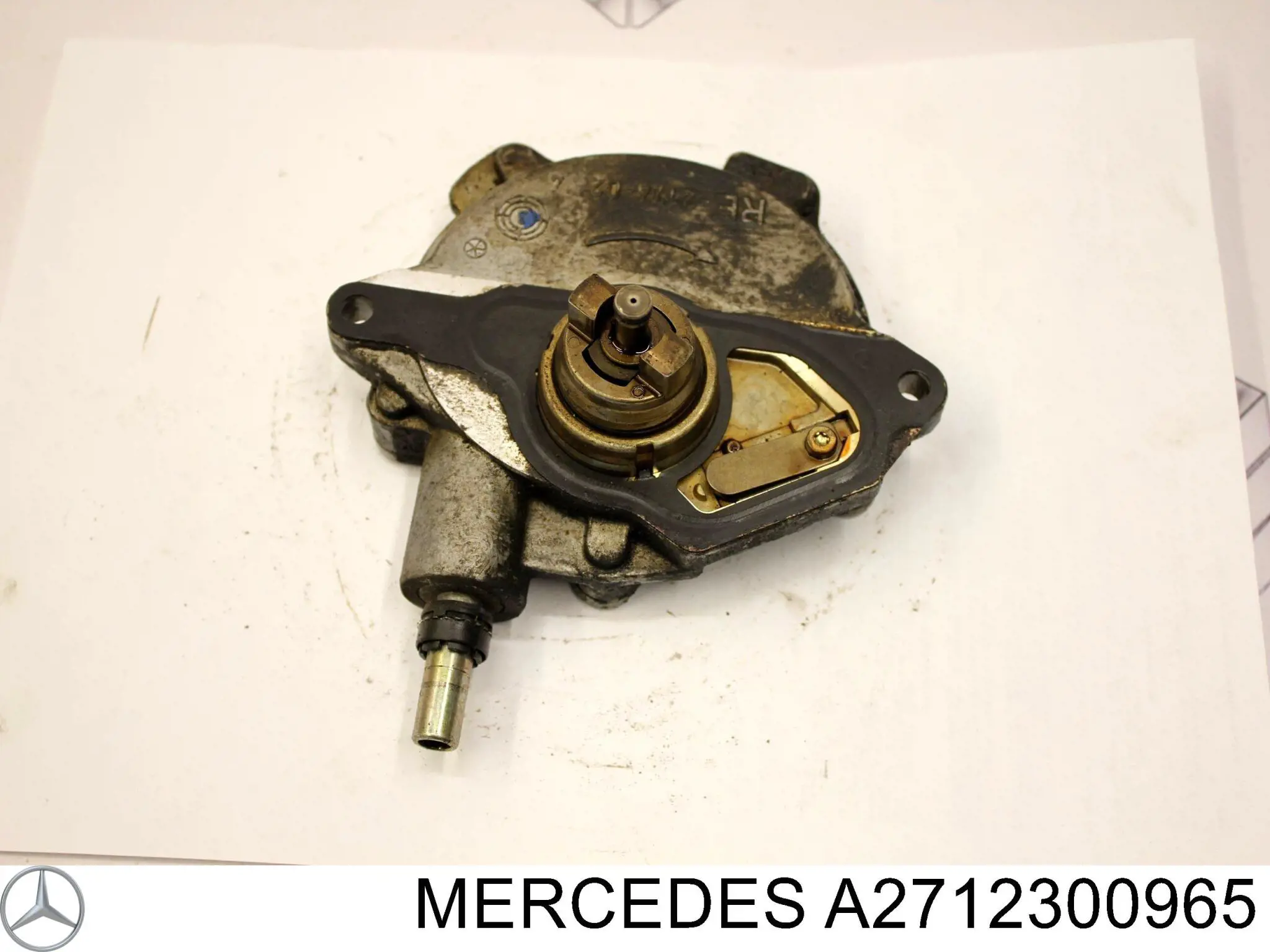Вакуумний насос A2712300965 Mercedes