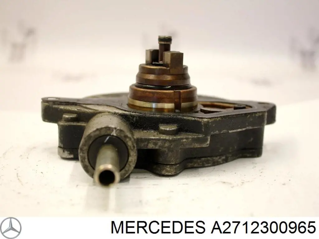 Насос вакуумний Mercedes A2712300965