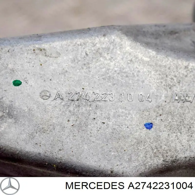 Кронштейн подушки (опори) двигуна, правої A2742231004 Mercedes
