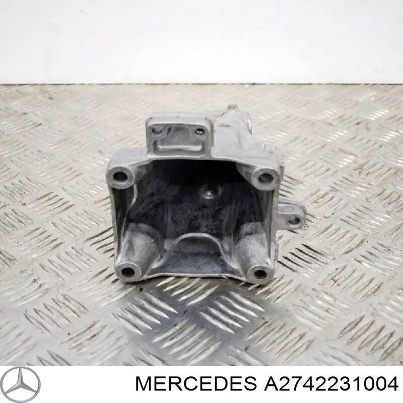 A2742231004 Mercedes Кронштейн подушки (опори) двигуна, правої