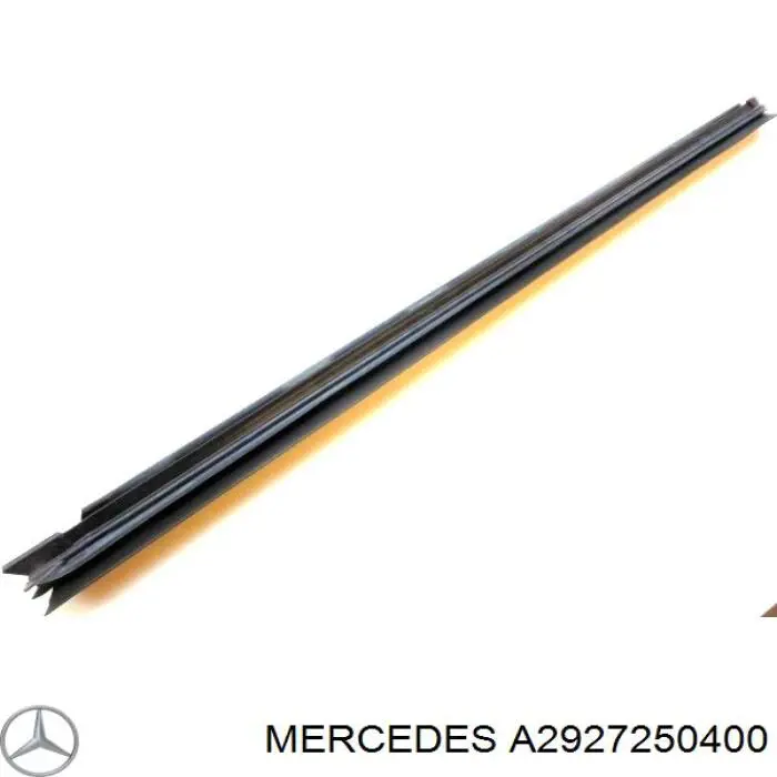 A1667250465 Mercedes Ущільнювач скла передніх дверей правої, внутрішній (планка)