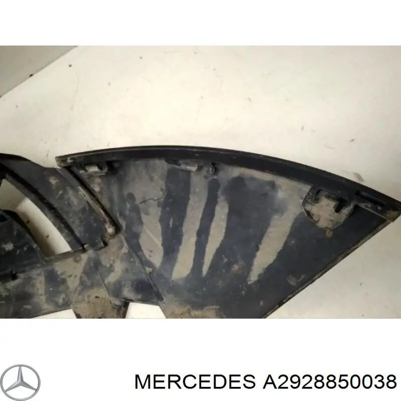 Бампер на авто Mercedes A2928850038 ціна, від 56.43 USD