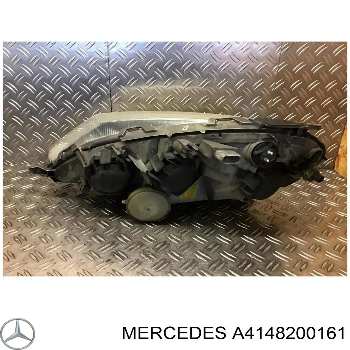 Основна фара - вставка Mercedes A4148200161 ціна, від 29.01 USD