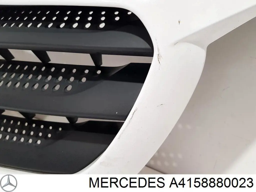 Облицювання радіатора Mercedes A4158880023 ціна, від 38.01 USD