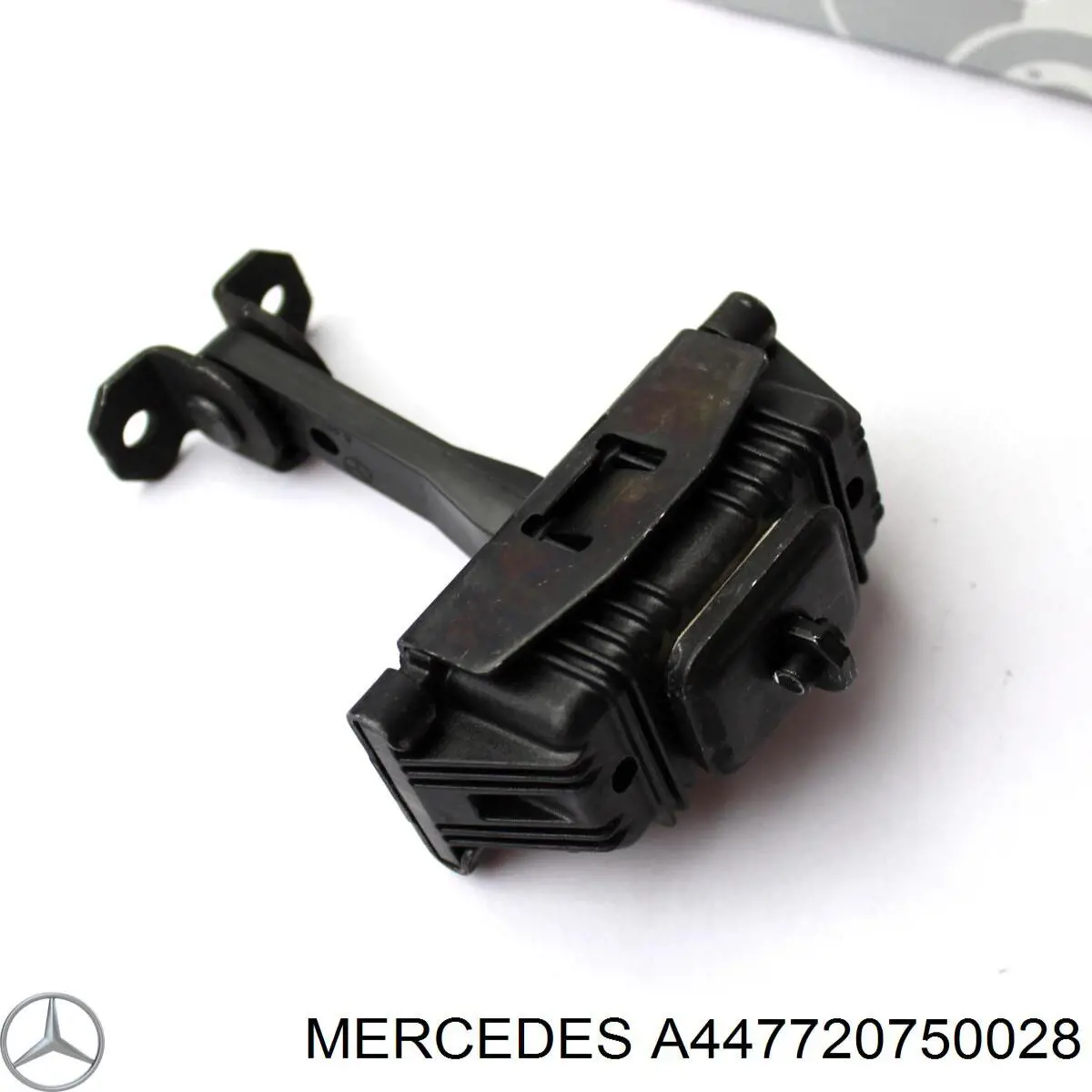 A447720750028 Mercedes Обмежувач відкриття дверей, передній