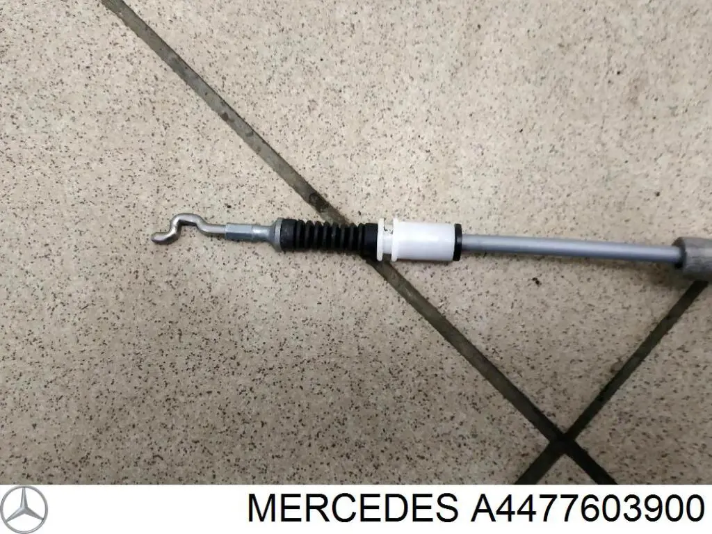Купити A4477603900 Mercedes Трос відкривання бічний (зсувний) двері