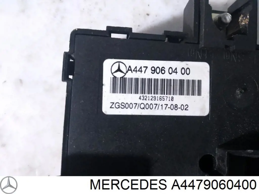 Коробка запобіжників Mercedes A4479060400 ціна, від 146.29 USD