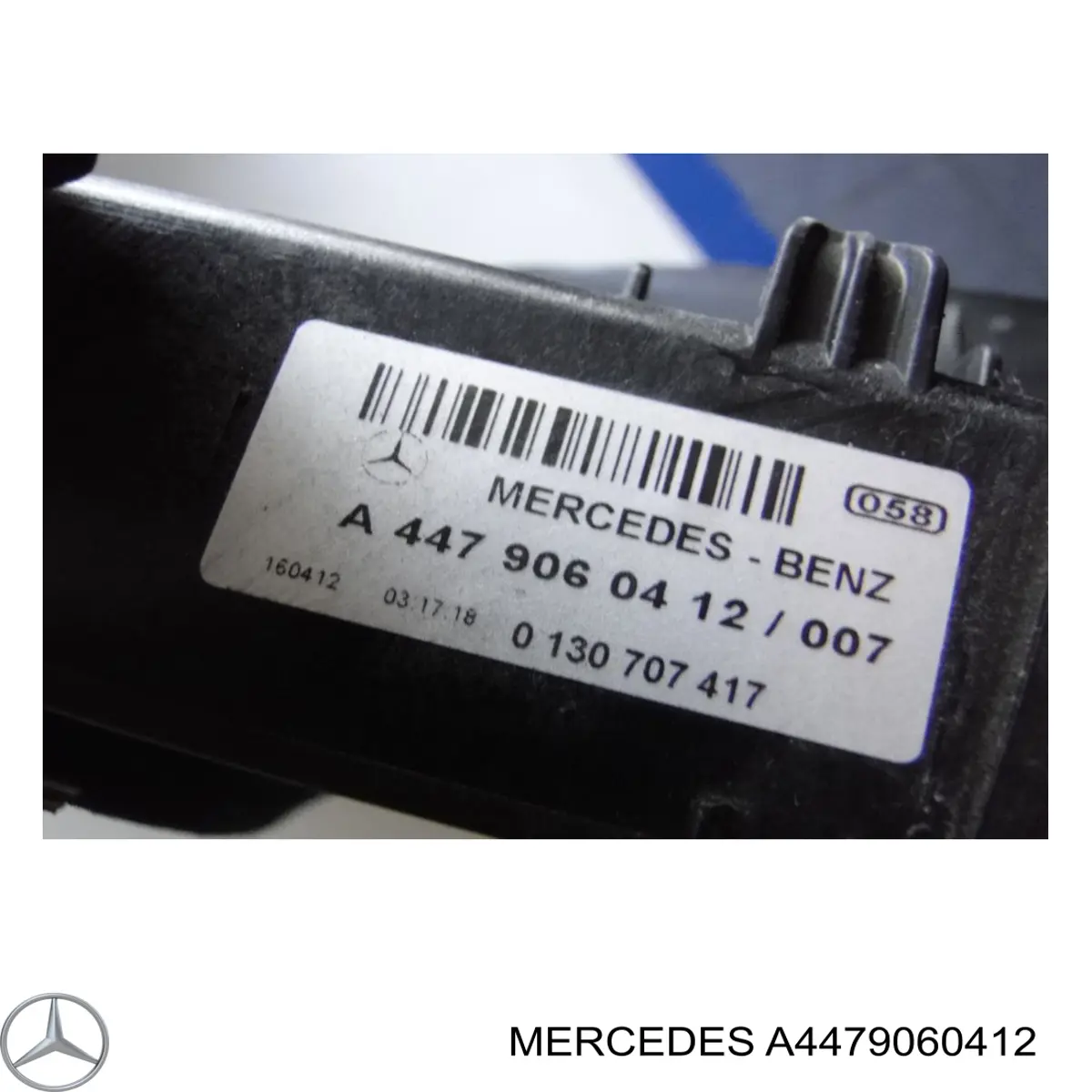 A4479060412 Mercedes Дифузор (кожух) радіатора охолодження
