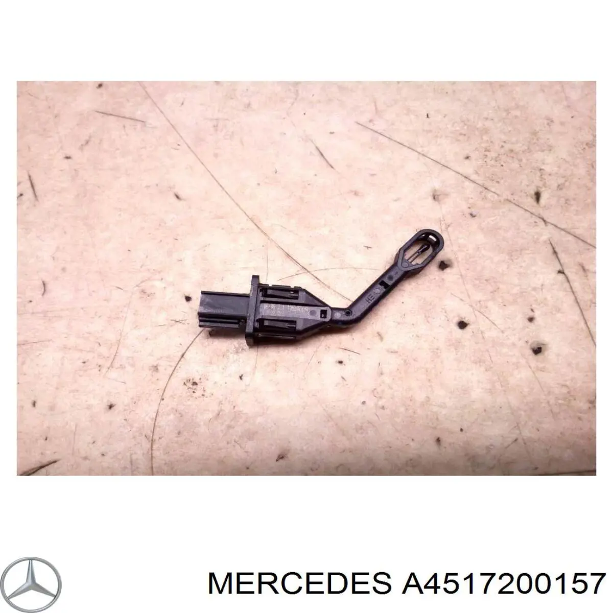 Купити A4517250300 Mercedes Скло багажного відсіку, ліве
