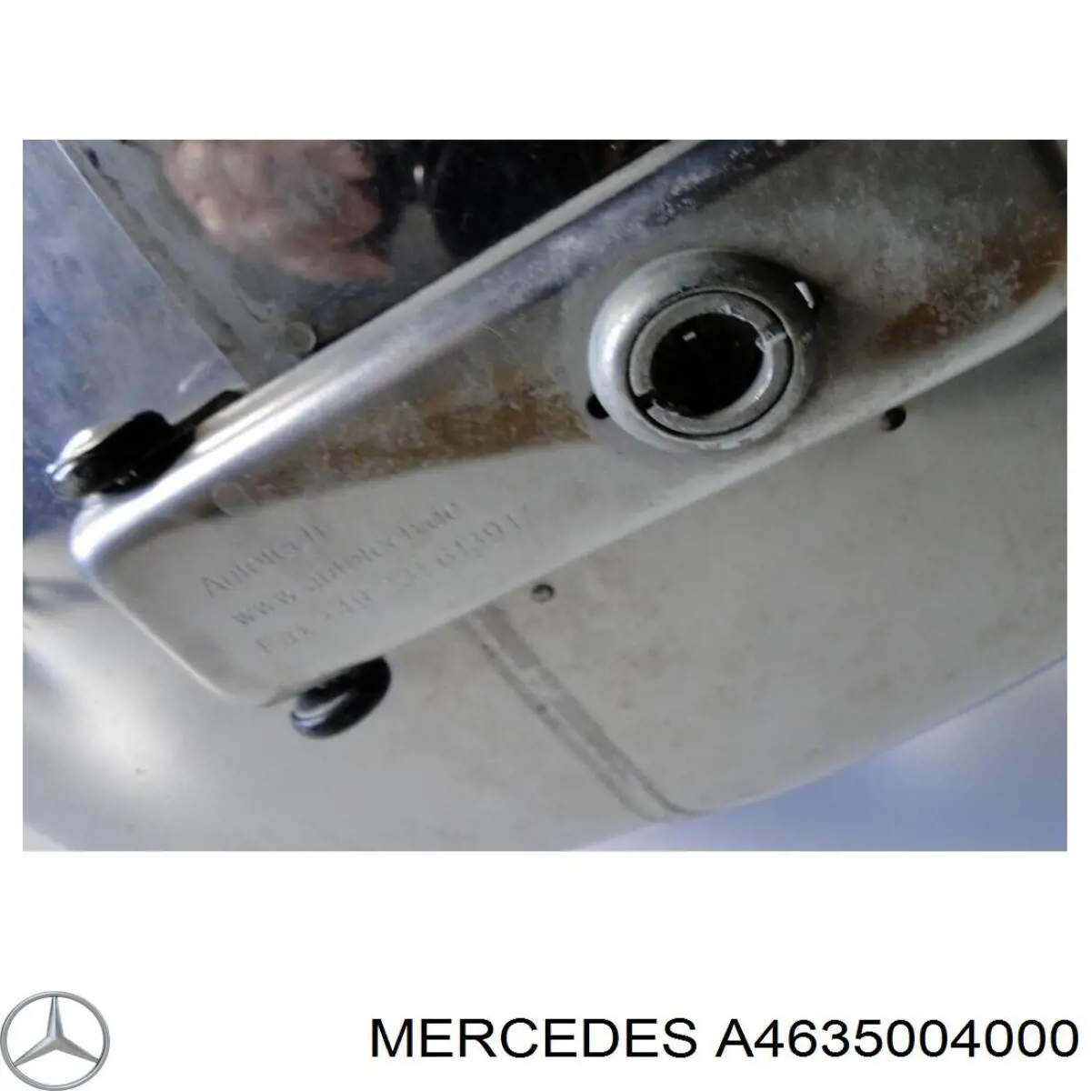 Радіатор кондиціонера A4635004000 Mercedes