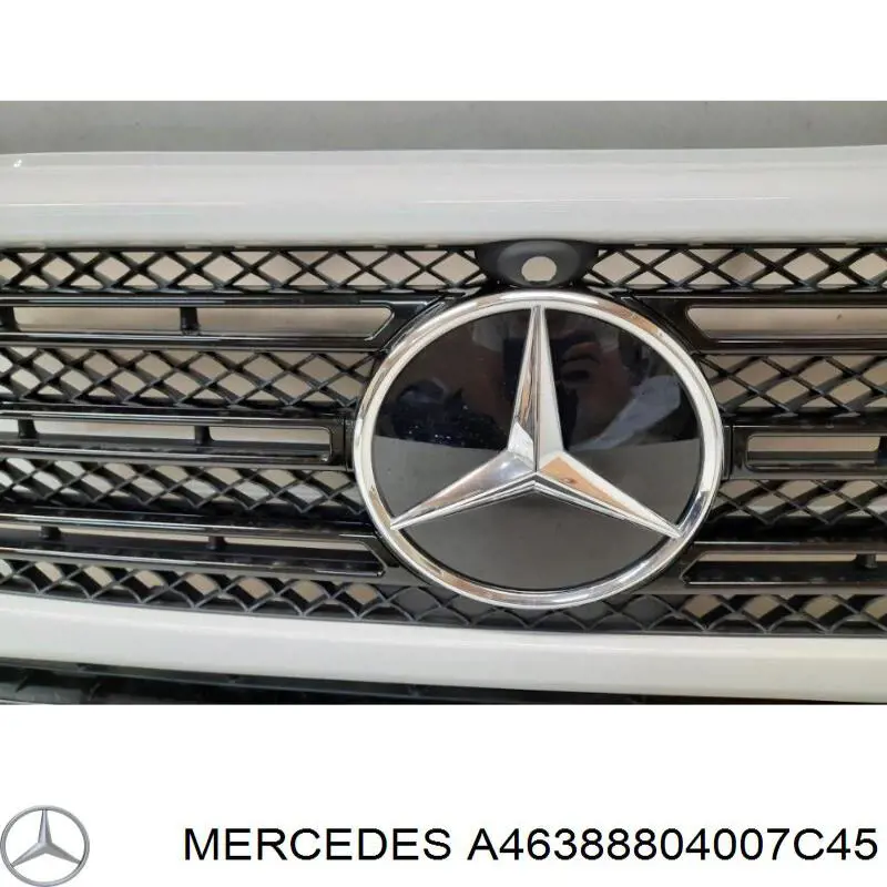 A46388804007C45 Mercedes Решітка радіатора