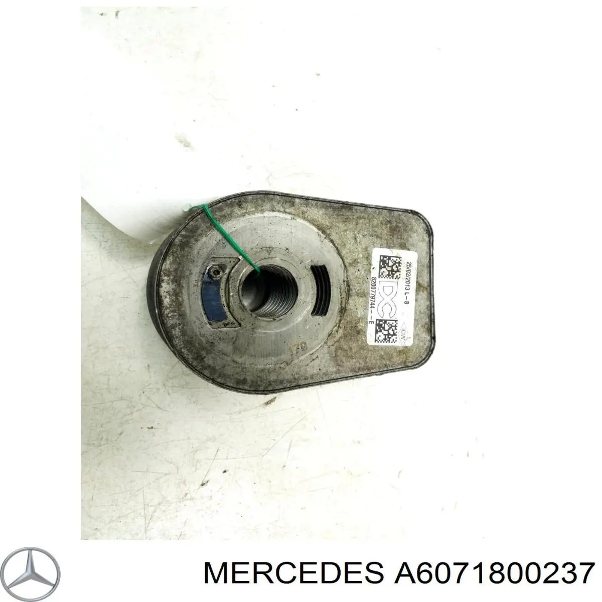 Радіатор масляний (холодильник), під фільтром Mercedes A6071800237 ціна, від 24.15 USD