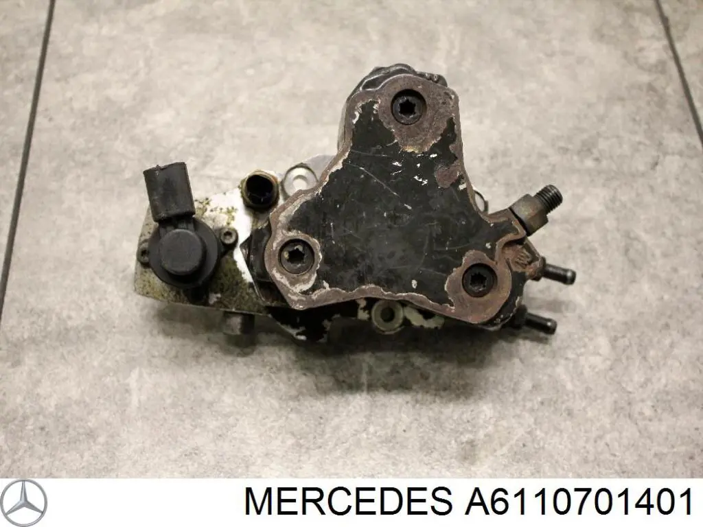 Купити A6110701401 Mercedes Насос паливний високого тиску (ПНВТ) - DIESEL