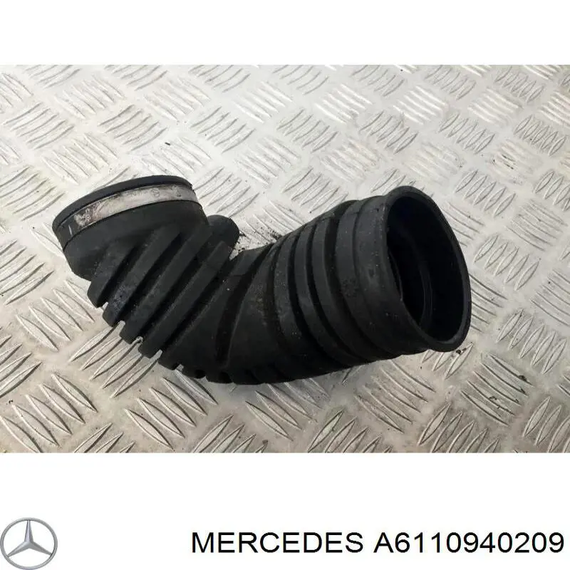 Купити A6110940209 Mercedes Патрубок повітряний, вихід повітряного фільтра