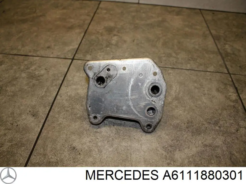 Радіатор масляний Mercedes A6111880301 ціна, від 12.56 USD