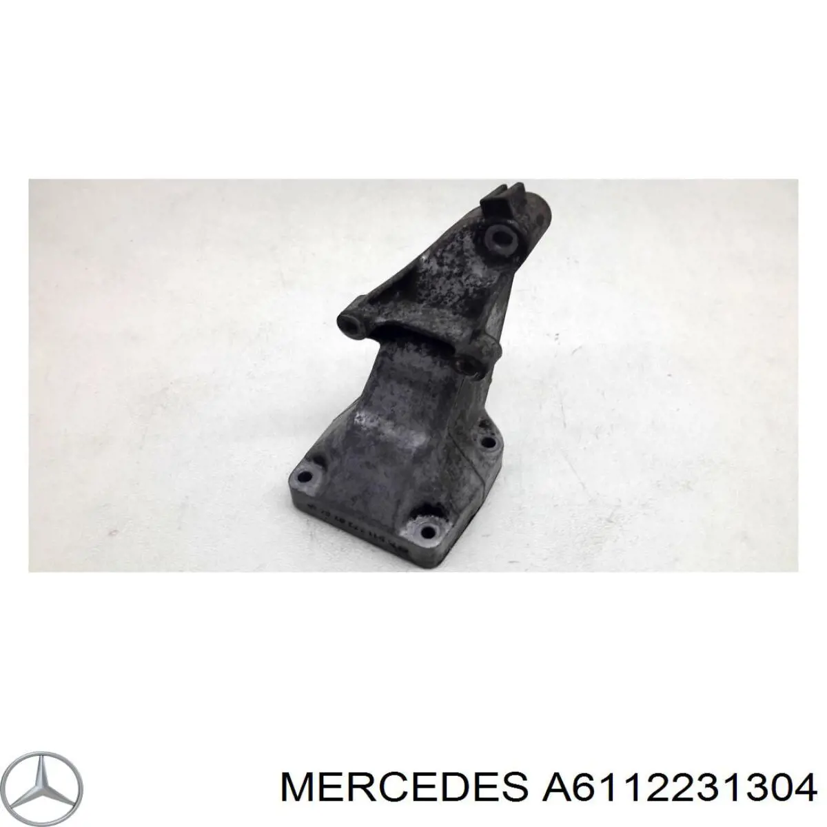 Кронштейн подушки (опори) двигуна, лівої Mercedes A6112231304 ціна, від 5.07 USD
