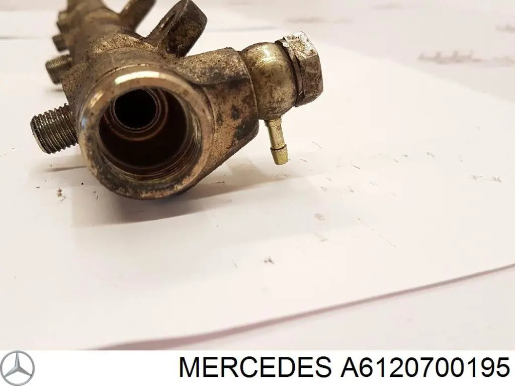 Розподільник палива A6120700195 Mercedes